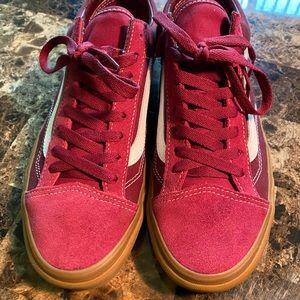 Vans Beet Red size 9.5